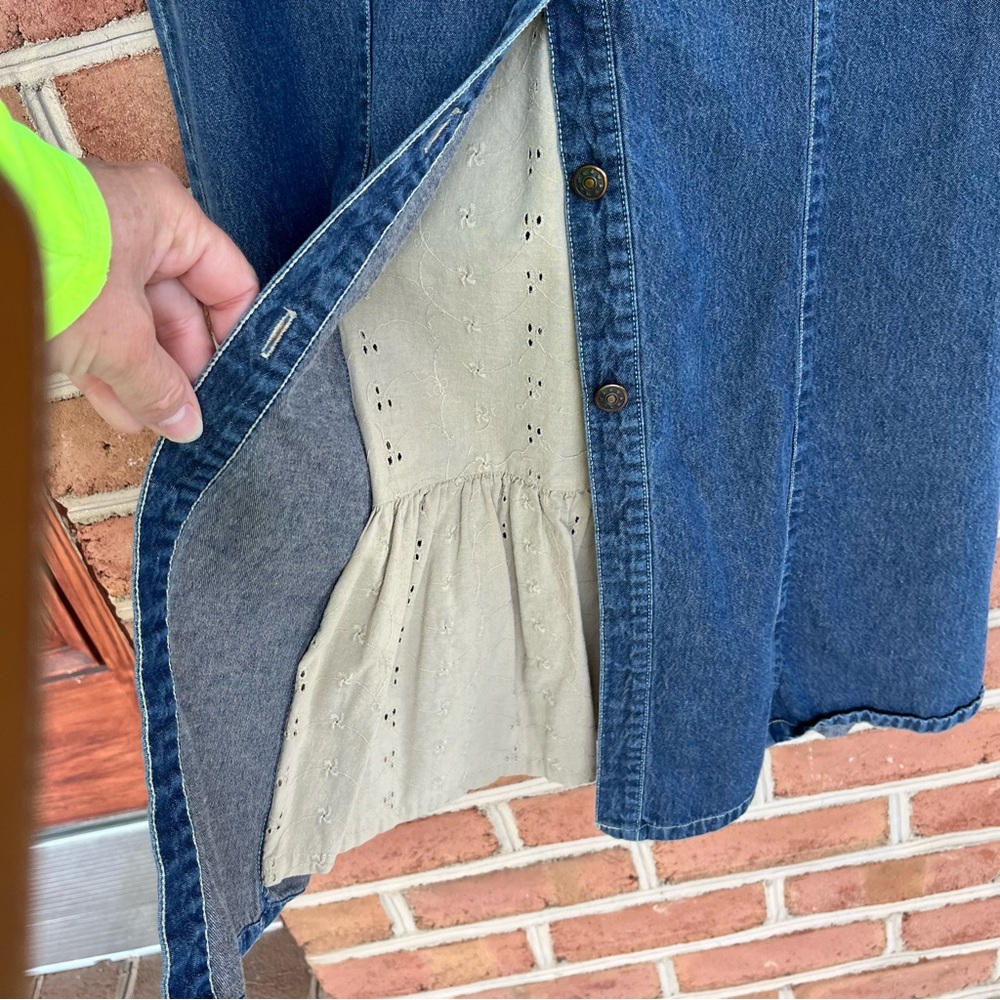 Denim maxi skirt with beige cottage core panel in front. Size 8. Party/festival - Picture 3 of 9